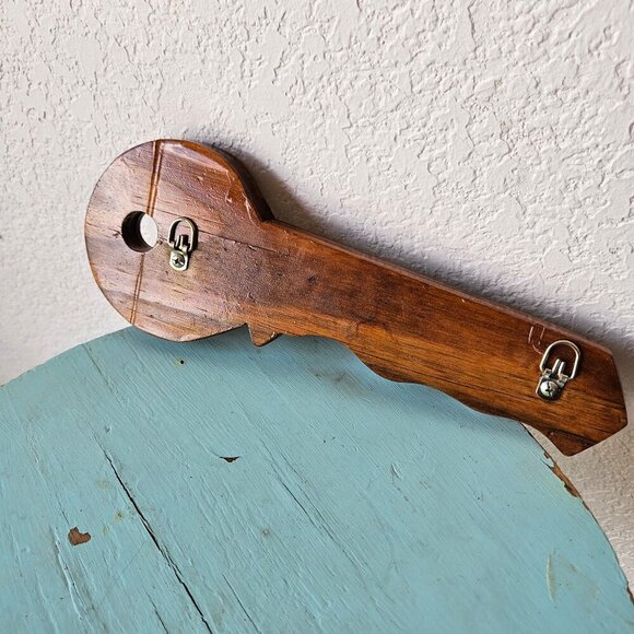 Vintage Key Shaped Hooks Hanging Holder Wall Mounted Solid Wood Decor - Picture 5 of 7